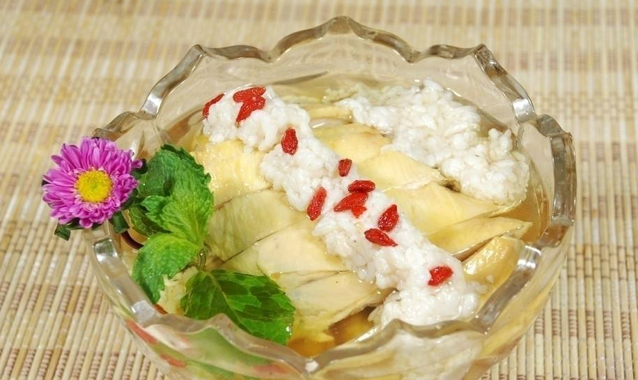 三亿体育:插电式混合动力汽车绿色认证项目启动(图4) 三亿体育官网